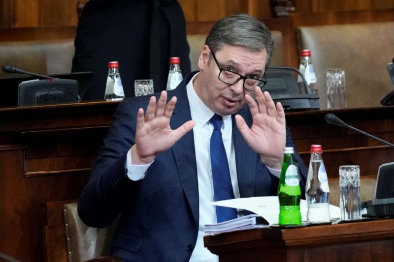 Bár a tüntetések zajlanak, Aleksandar Vučić népszerűsége még mindig töretlen marad.