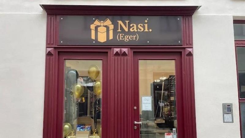 NasiPont: Az ízek találkozása, ahol minden falat egy új élmény! Fedezd fel a különleges finomságokat, amelyekkel még édesebbé teheted a napodat! Legyen szó sós vagy édes nassolnivalókról, nálunk mindenki megtalálja a kedvére valót. Csatlakozz a NasiPont k