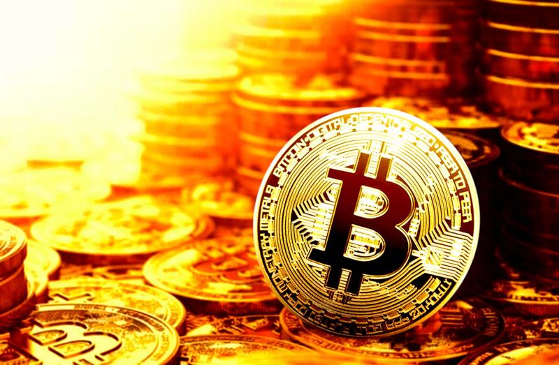 A bitcoin ismét felfelé ível, és úgy tűnik, hogy közel állunk egy újabb történelmi csúcs eléréséhez. Vajon ez a digitális valuta új fejezetet nyithat a pénzügyi világban? | Fintech.hu