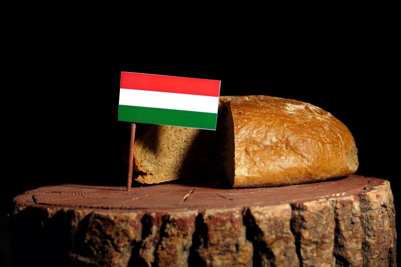 Rémisztő lépést tett a világhírű magyar étel, ami miatt az interneten hatalmas felháborodás tört ki.
