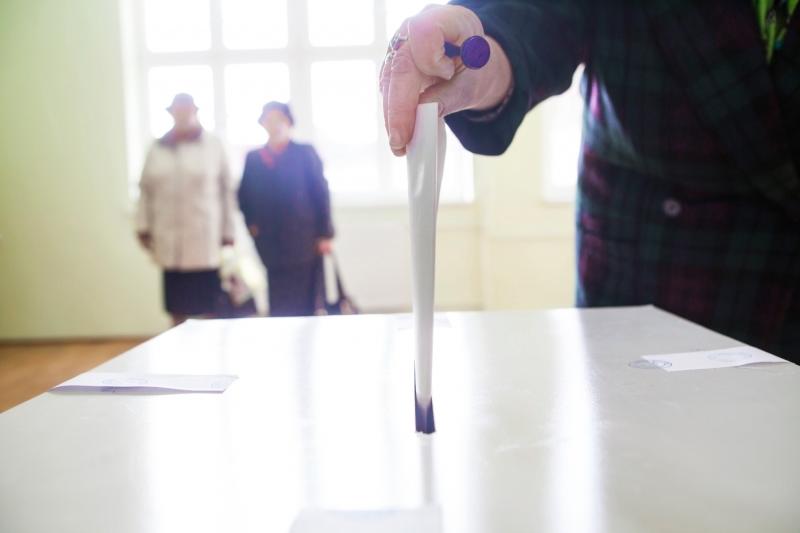 Fekete-Győr András, a Momentum elnöke, nemrégiben egy érdekes belső konfliktussal nézett szembe, amelynek következményeként a közösségi média népszerűségének keresésére fókuszált. A politikai tájékoztatás és a közönséggel való kapcsolattartás új dimenziói