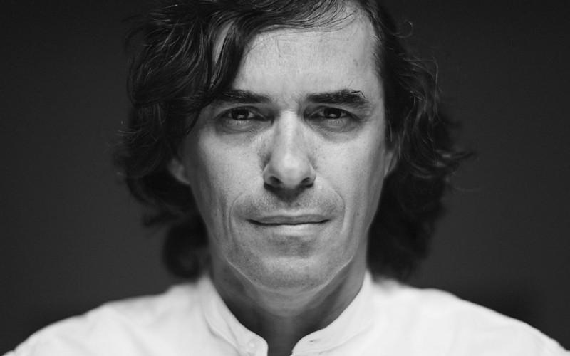 Mircea Cărtărescu: Vitéz Mihályhoz - A Műút kortárs román irodalmi különszámának megjelenése | Litera - az irodalmi portál

A Műút legújabb kiadványa a kortárs román irodalom kincseivel gazdagítja az olvasókat, különös figyelmet szentelve Mircea Cărtăresc