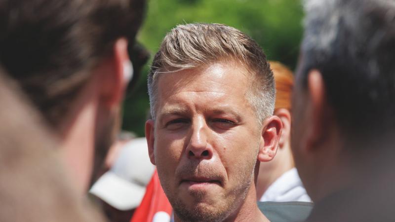 Persze, szívesen! Íme egy egyedi szöveg a