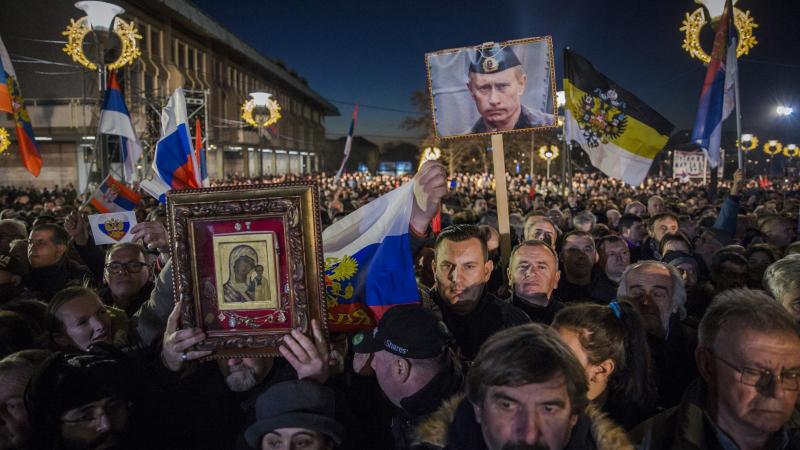 Szerbiában is megkezdődött a megtorlás, ám egyre többen mernek hangot adni a rezsim aljas praktikáinak.