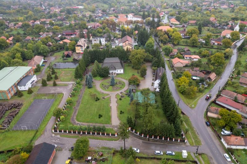 Pénteken veszi kezdetét a székelyföldi vadászfesztivál, ahol a természet és a hagyományok találkoznak. A rendezvény izgalmas programokkal, helyi ízekkel és a vadászkultúra bemutatásával várja az érdeklődőket. Érdemes ellátogatni, hiszen ez egy remek alkal