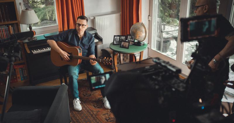 Az élet titkos küldönce üzenetet hozott az Index olvasói számára.