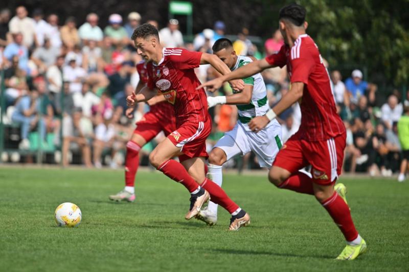 A Sepsi OSK csapata örömmel üdvözölheti visszatérő támadóját, aki már újra a csapat edzésein vesz részt. A teljes keret összegyűlt, és izgatottan készülnek a Gloria elleni megmérettetésre. | Székely Sport