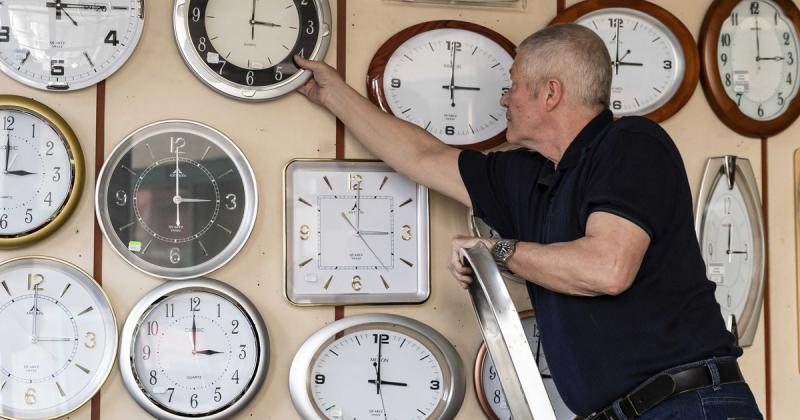 Csak az idő fogja megmutatni, mikor érkezik el a pillanat, amikor végleg megszabadulunk az óraátállítástól.