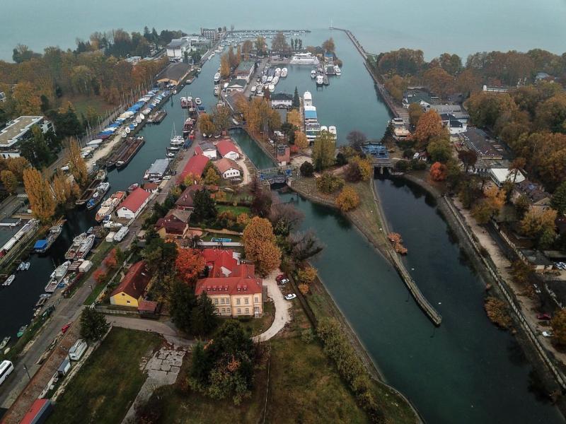 Vízügyi hatóság: A Balaton vízszintjét nem csökkentjük.