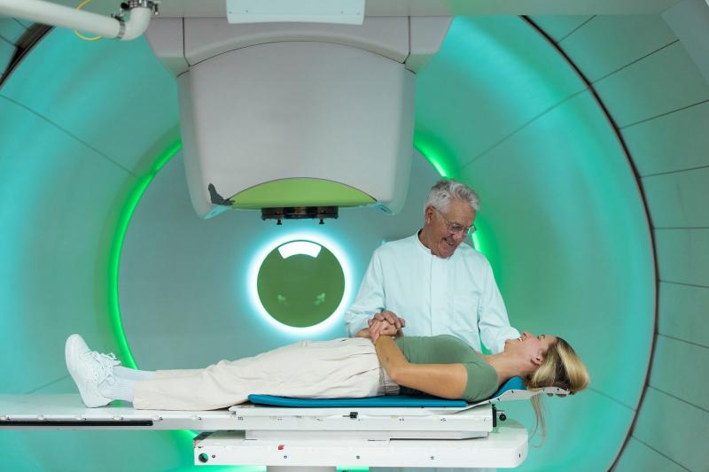 Új korszak küszöbén állunk: tudósok bejelentették, hogy az emberi életkor akár 150 évig is terjedhet! Ez a forradalmi felfedezés új lehetőségeket nyit meg számunkra az öregedés folyamatának megértésében és a hosszú élet titkainak feltárásában. Az orvostud