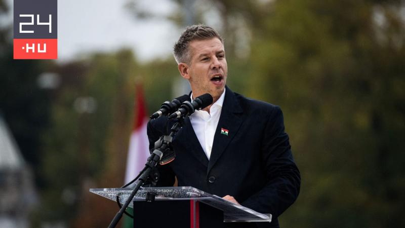 Legutóbb a két nagy politikai párt rendezvényének zárásakor egy váratlan esemény zavarta meg a programot: számháború alakult ki. A feszültség és a rivalizálás a színpadon és a közönség soraiban is érezhető volt, ami különleges hangulatot teremtett az esem